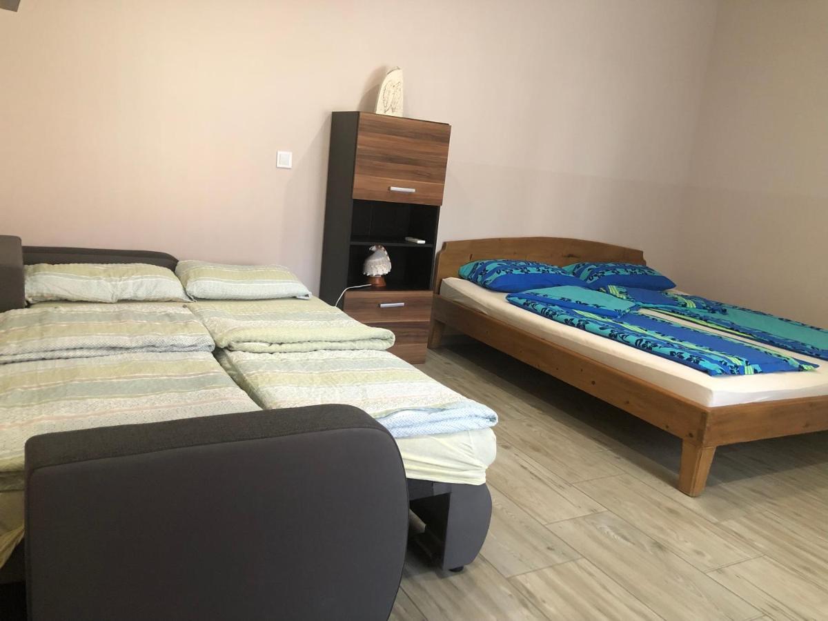 Eddy Apartman Eger Eksteriør bilde